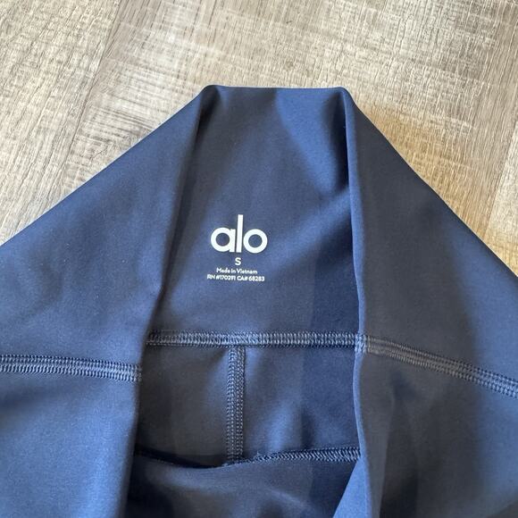 Alo Yoga High Waisted Leggings, Small, Blue Full Length - Picture 3 of 5